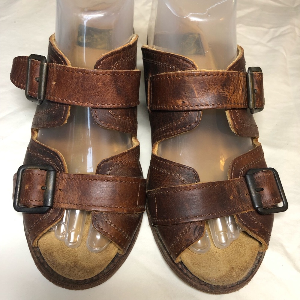 Freebird by Steven Caprice leather sandals block heel adjustable buckles Size 7
